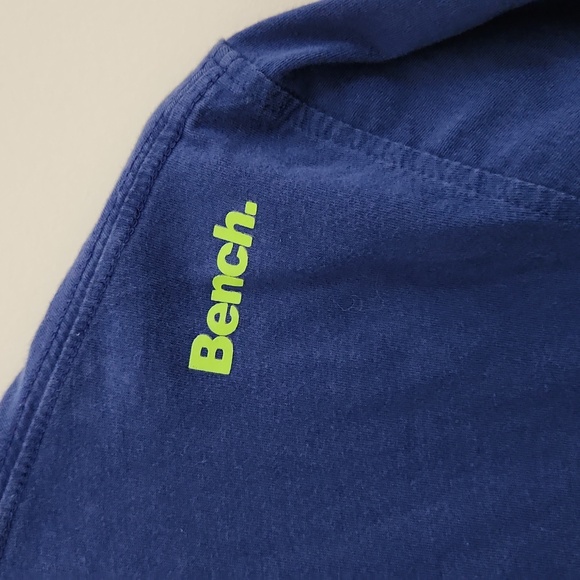 Bench XL Tshirt - Picture 4 of 7